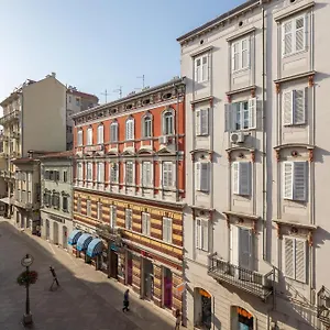 Upper Premium Rijeka